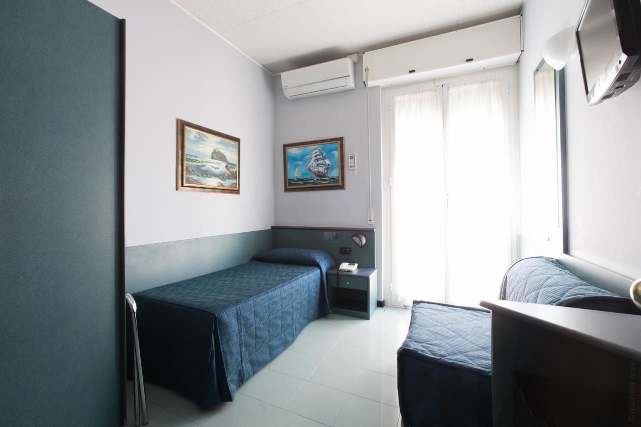Hotel Tirreno جنوة المظهر الخارجي الصورة