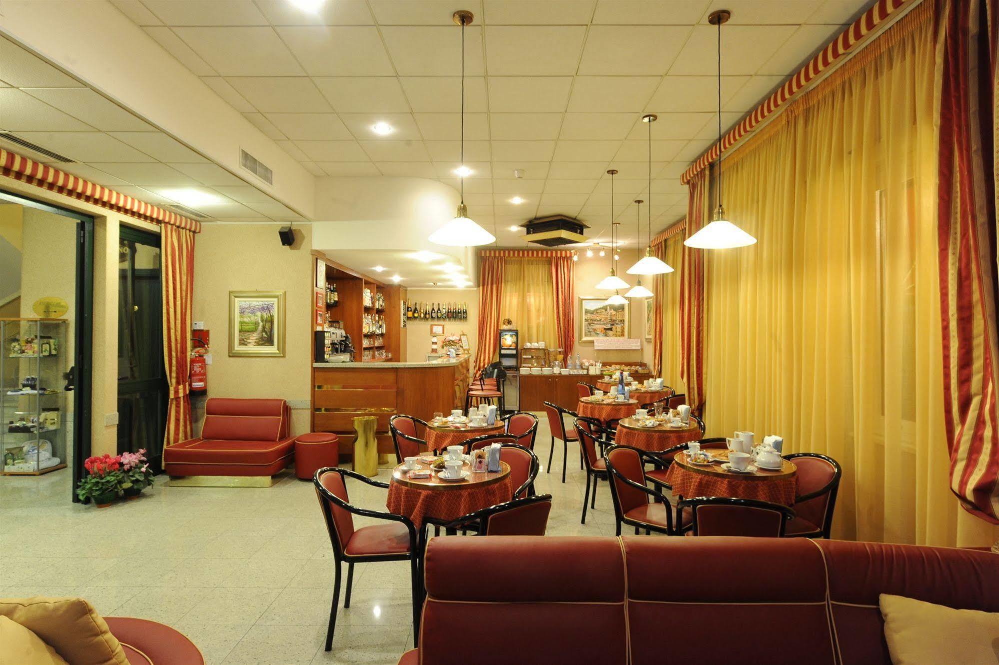 Hotel Tirreno جنوة المظهر الخارجي الصورة