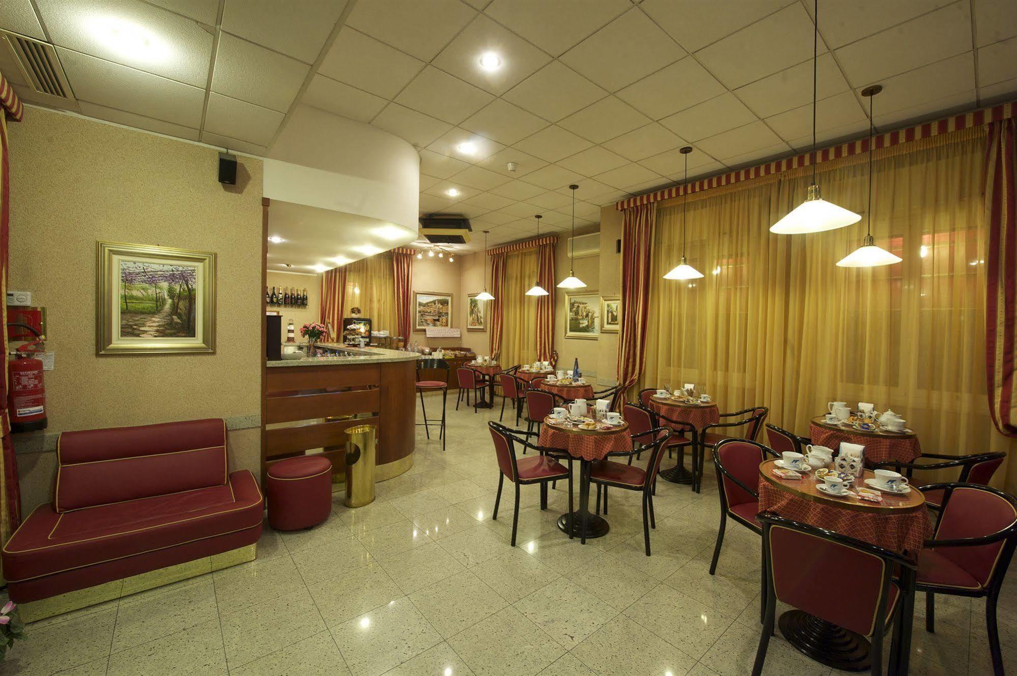 Hotel Tirreno جنوة المظهر الخارجي الصورة