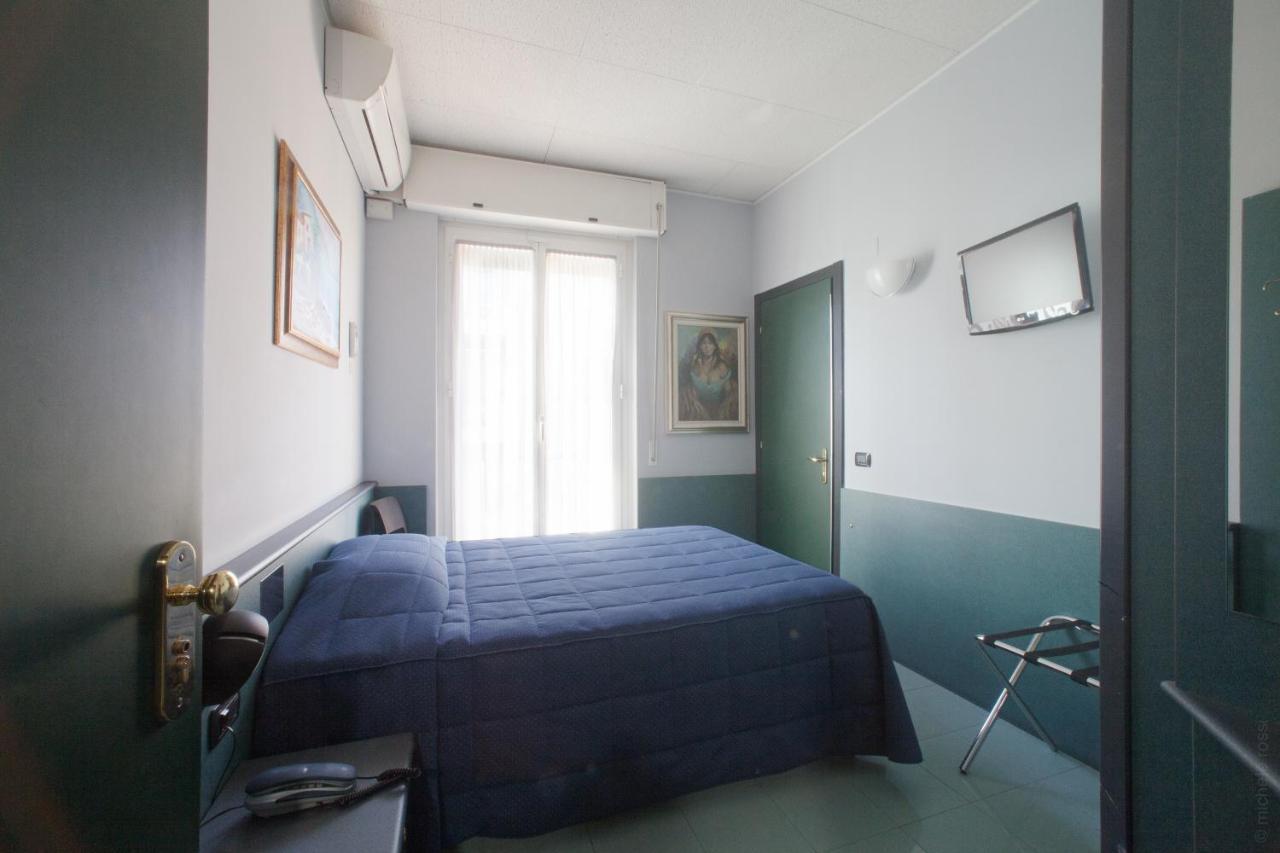 Hotel Tirreno جنوة المظهر الخارجي الصورة