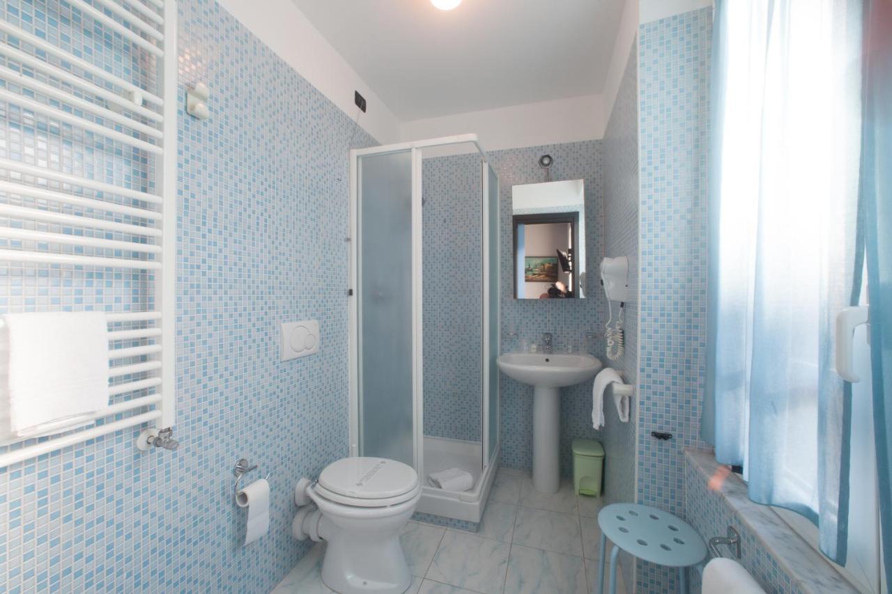 Hotel Tirreno جنوة المظهر الخارجي الصورة